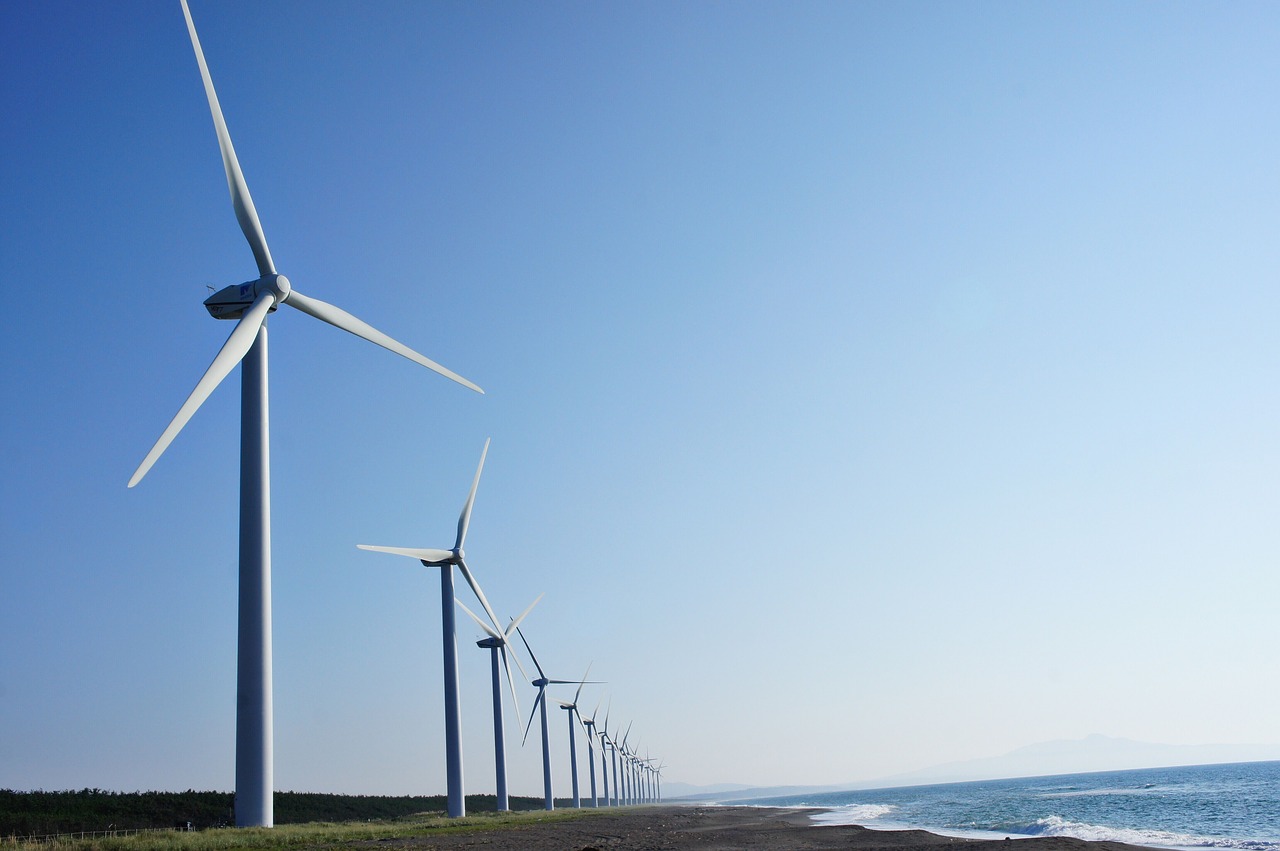 Usage of Supercapacitors in Wind Turbine Pitch Control Systems